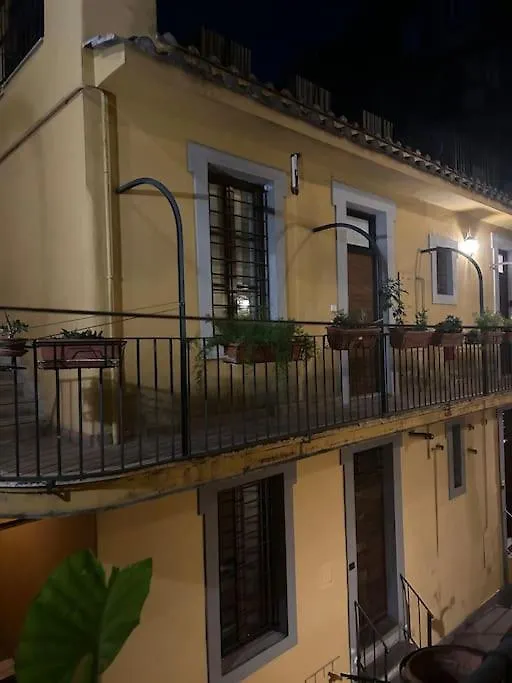 Apartment Domus Romano Campo De Fiori
